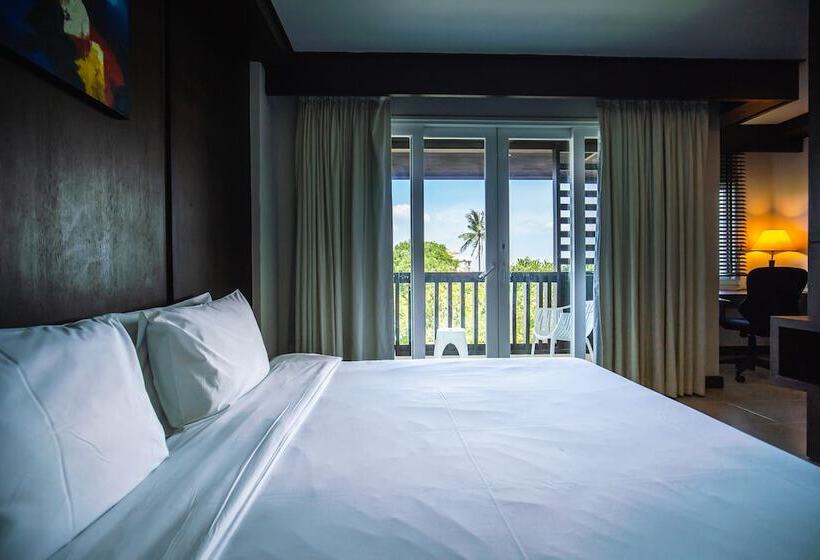 Номер Deluxe, Ratana Hotel Chalong