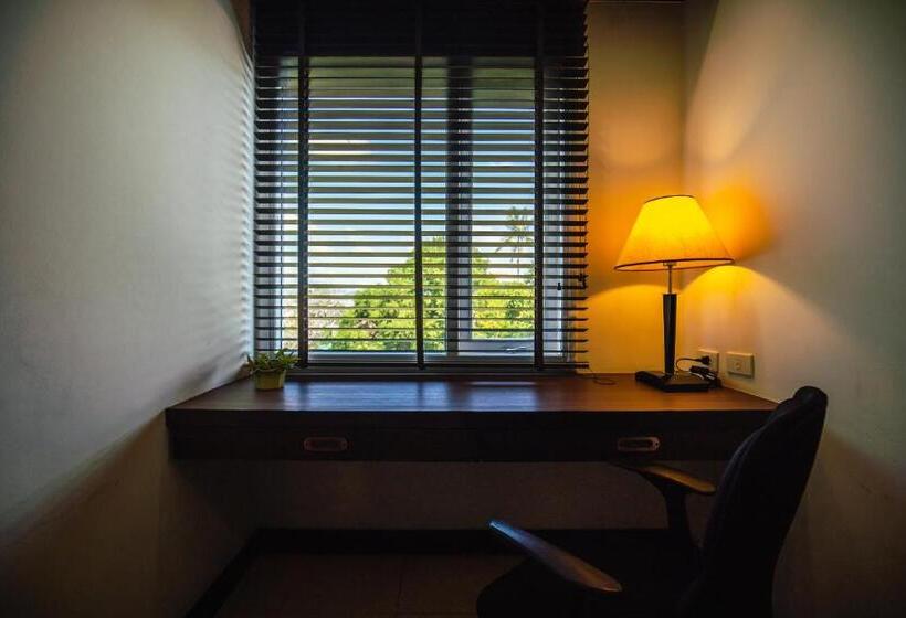 Номер Deluxe, Ratana Hotel Chalong