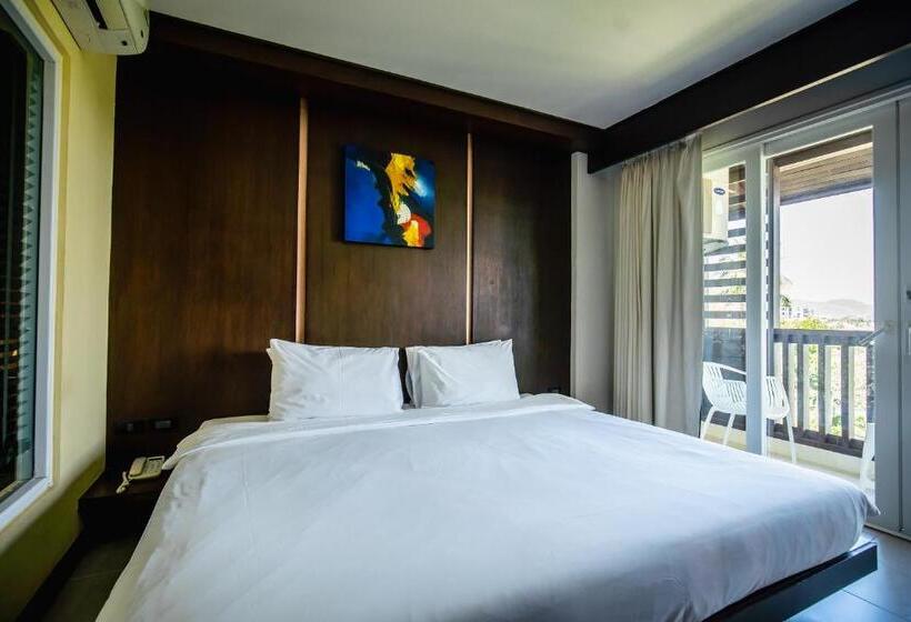 Номер Deluxe, Ratana Hotel Chalong