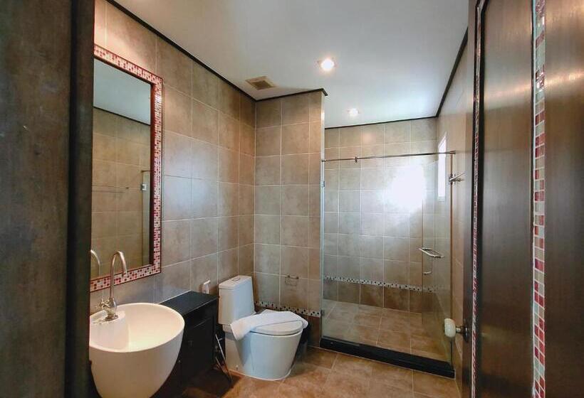 Апартаменты Пентхаус 2 Спальни, Ratana Hotel Chalong