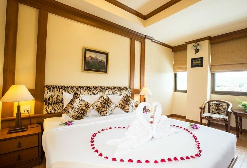 اتاق سوپریور, Tiger Inn
