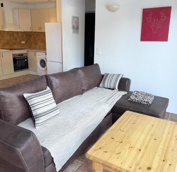 Апартаменты 2 Спальни, Chez Maguy Chambres D Hôtes Et Appartements
