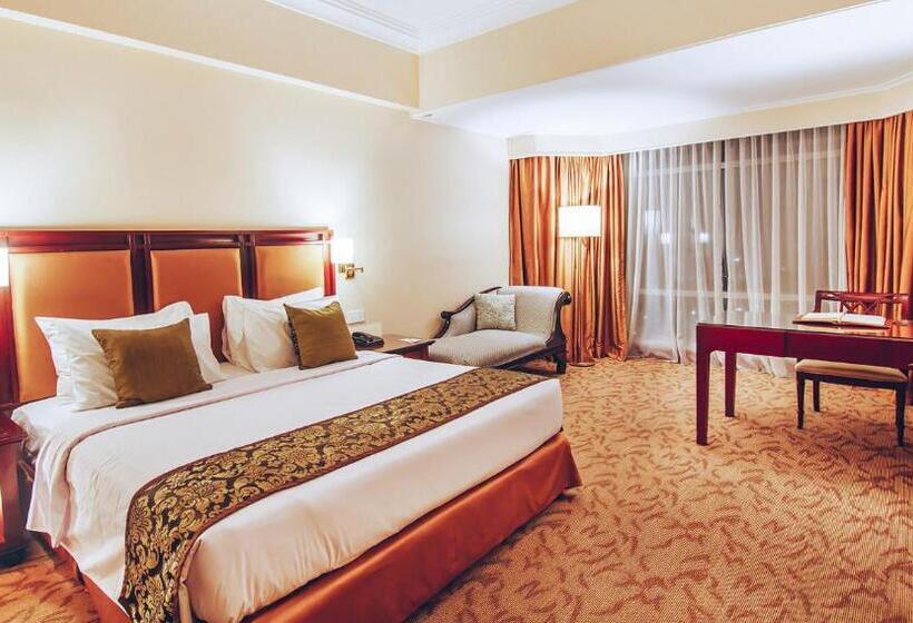 Номер Executive, Lumire Hotel & Convention Centre