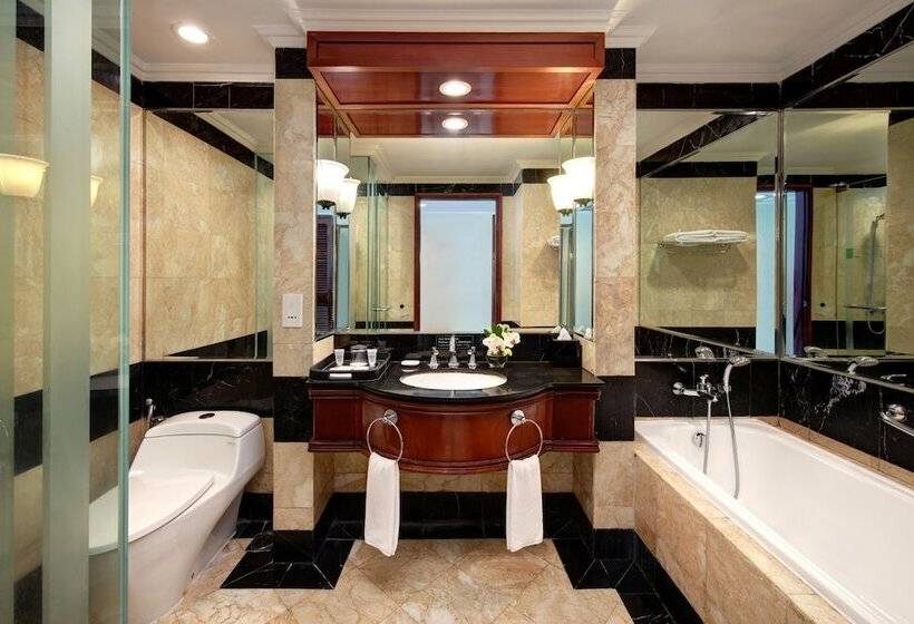 Номер Deluxe, Lumire Hotel & Convention Centre