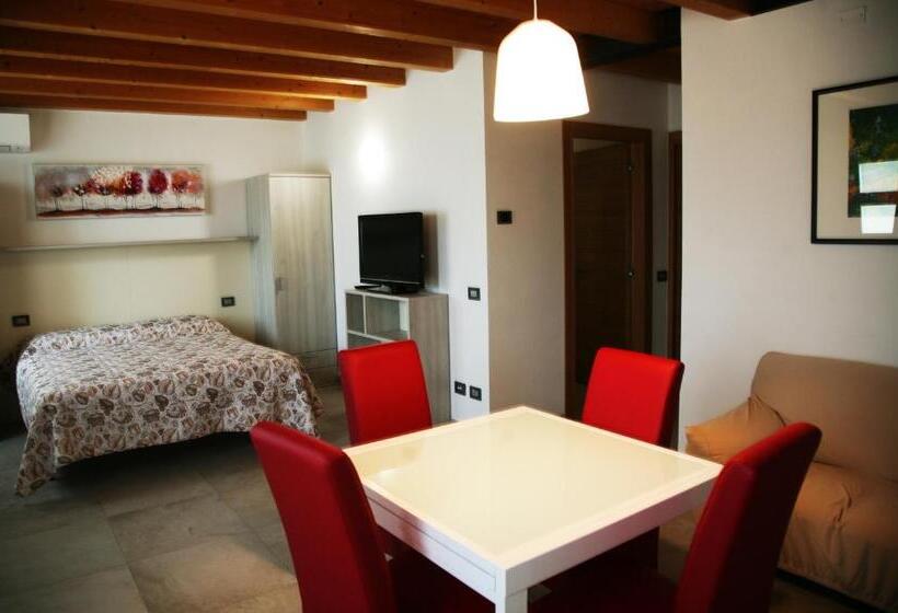 Apartamento 2 Dormitórios, Ca  Vittori