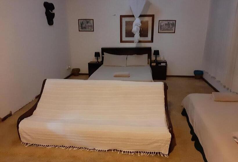 غرفة عائلية, Elephant Walk Guesthouse And Back Packers