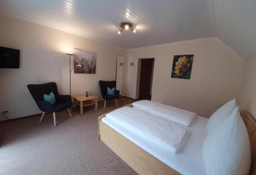Апартаменты 1 Спальня с Балконом, Haus Weingarten Appartements Zimmer