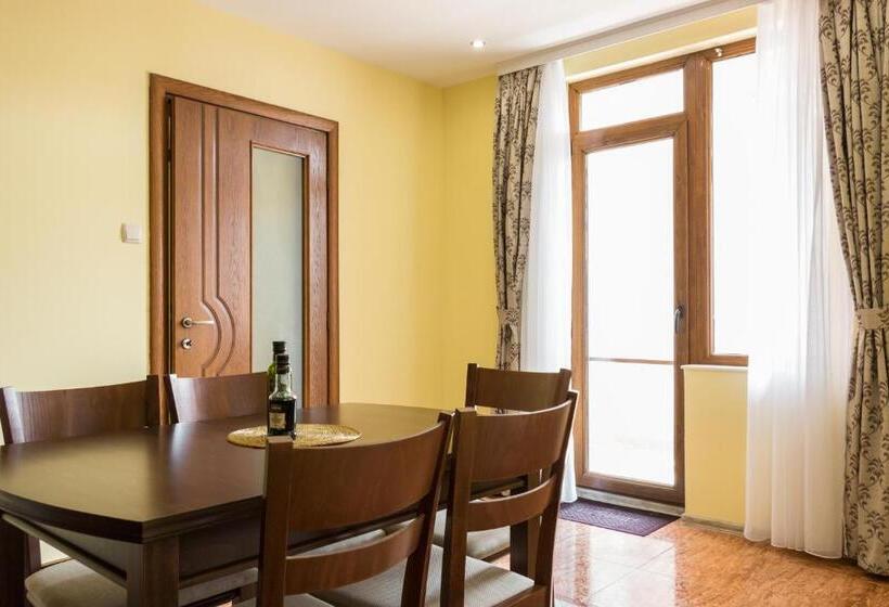 침실 1개 테라스 아파트, Apartments Nasini