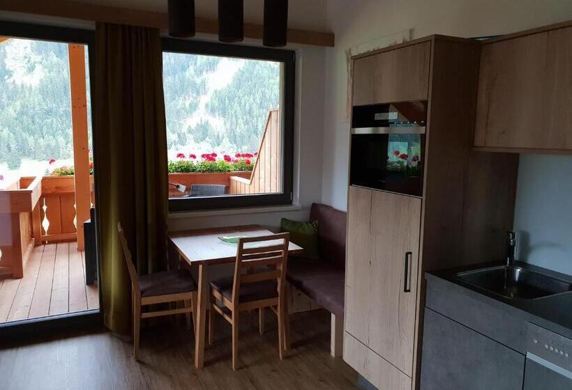 Апартаменты 1 Спальня с Террасой, Binter Apartments