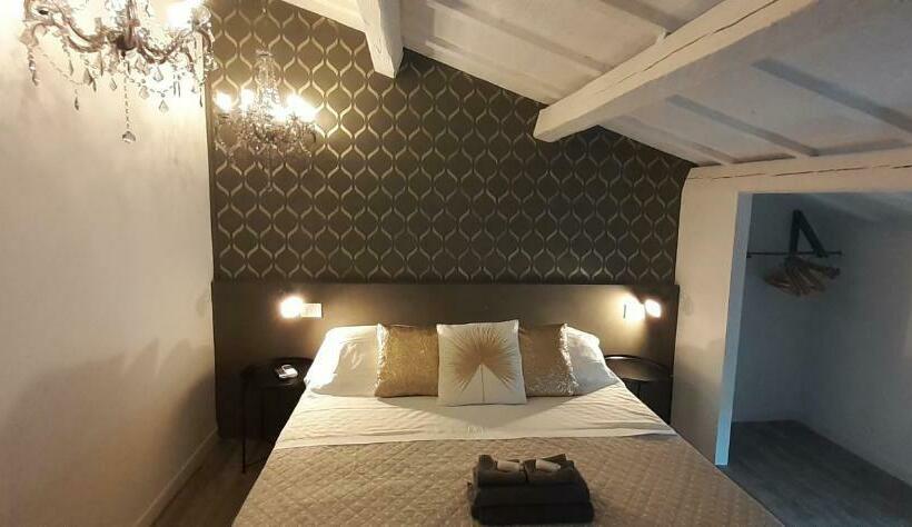 Номер Стандарт, Camere E Attico Al Mare