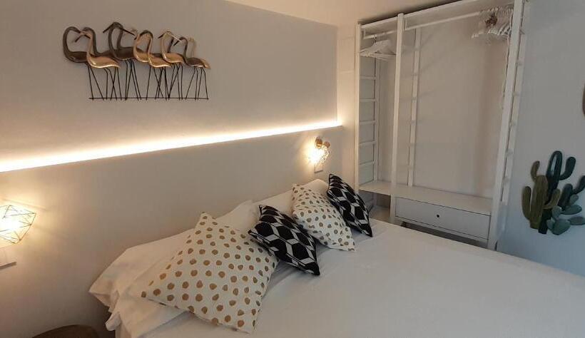 Номер Стандарт, Camere E Attico Al Mare