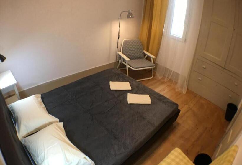 اتاق استاندارد, Stay In Aveiro