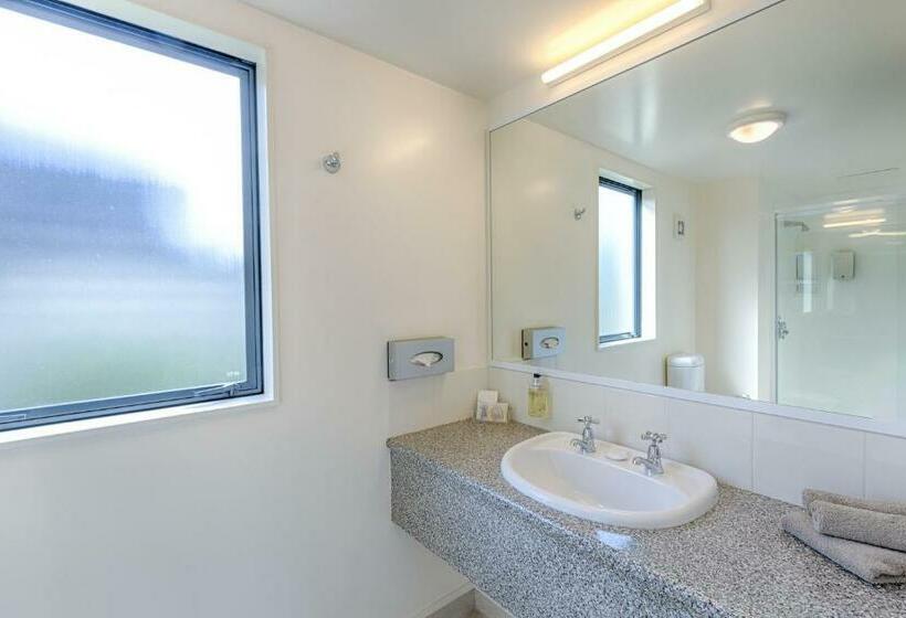 Студио Базик, Bella Vista Motel Palmerston North