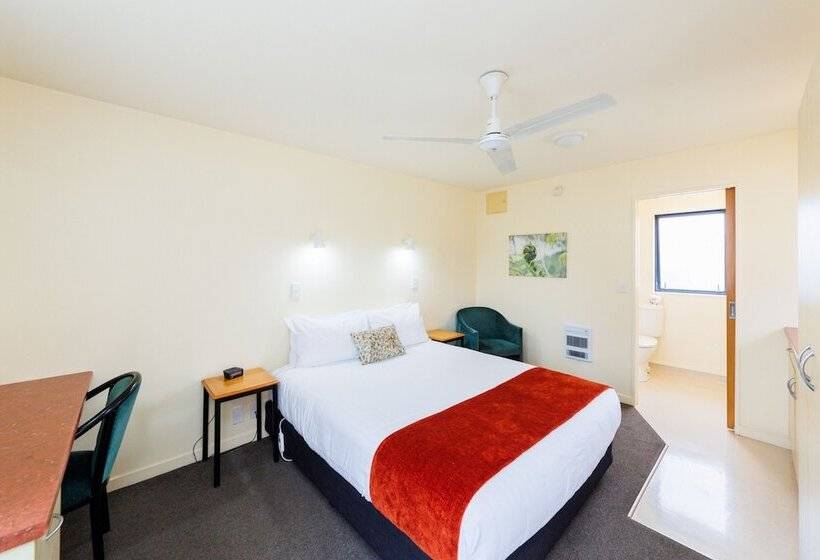 Студио Базик, Bella Vista Motel Palmerston North