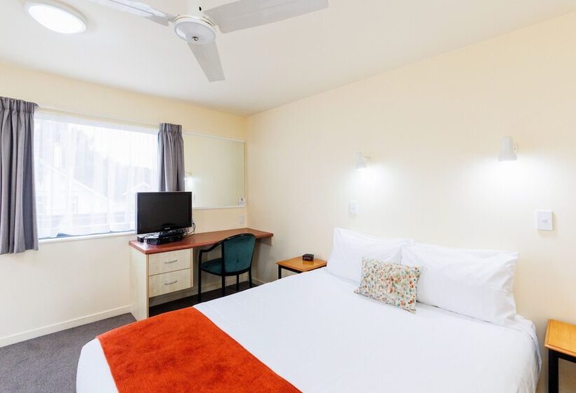 Студио Базик, Bella Vista Motel Palmerston North