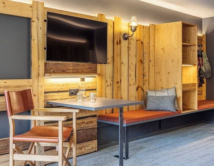 Quarto Estandar Individual, Basecamp