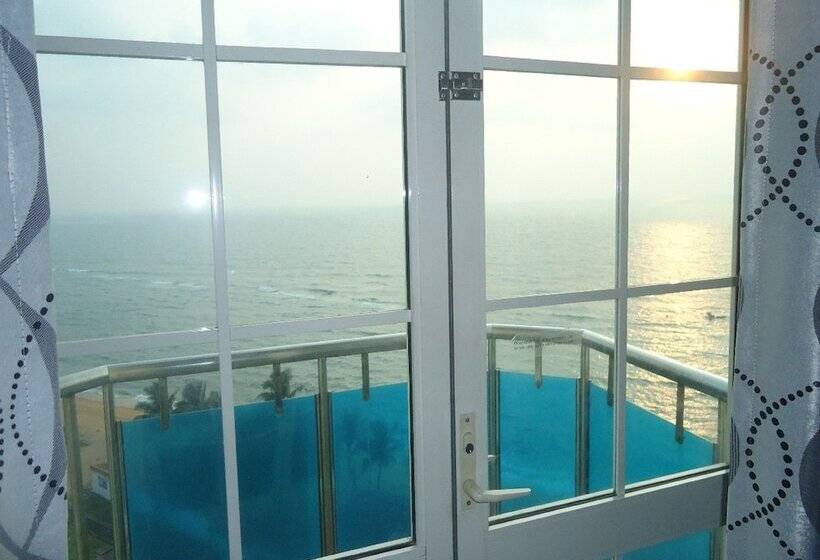Номер Стандарт Вид на Море, Global Towers Hotel & Apartments