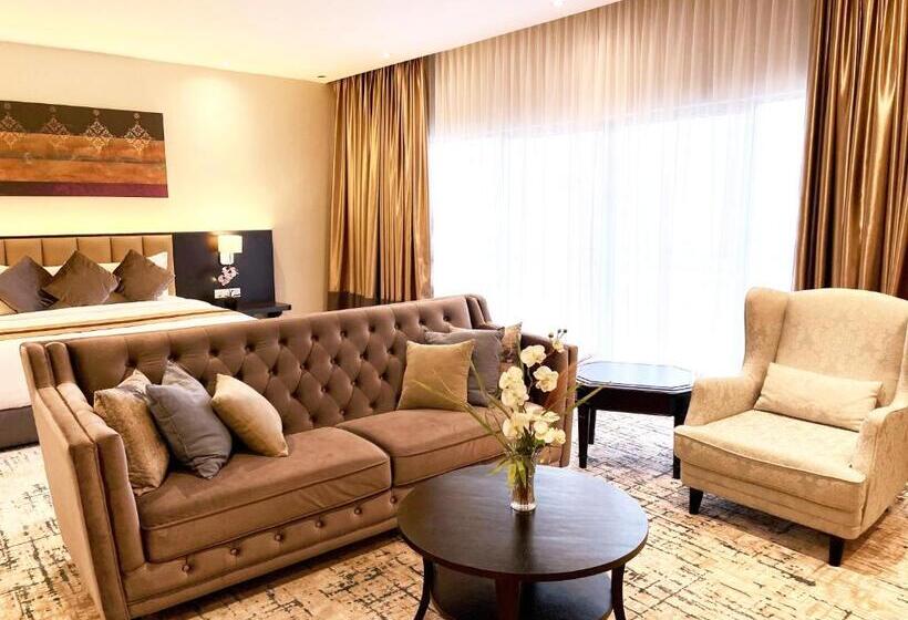 سوییت اجرایی, Grand Darul Makmur Hotel Kuantan
