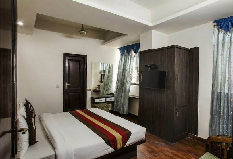 اتاق لوکس, Karat 87 Inn