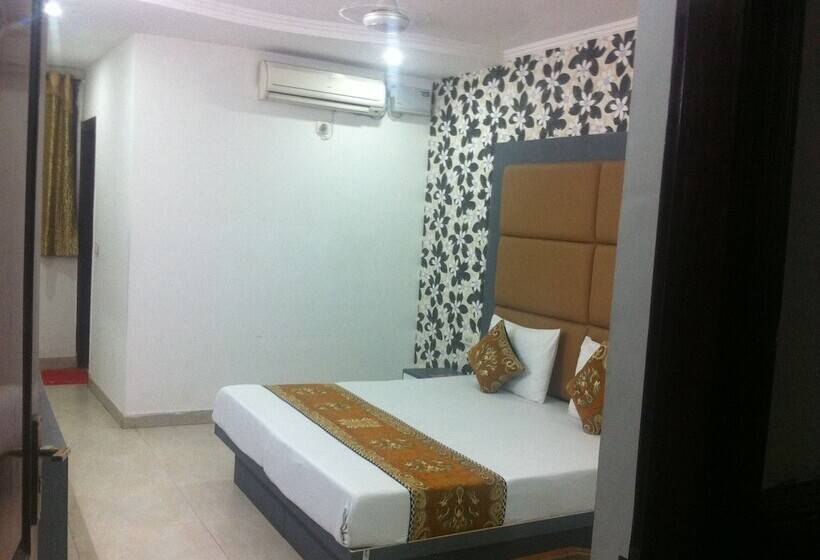 اتاق لوکس, Karat 87 Inn