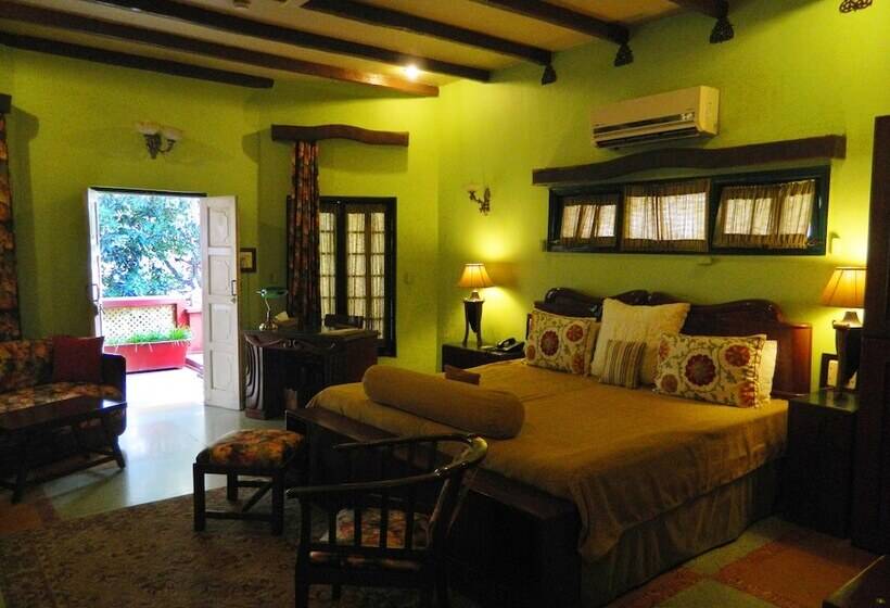 Номер Deluxe, Ranjit S Svaasa Amritsar