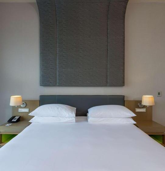 침실1개 아파트 발코니 바다 전망, Radisson Blu Hotel & Residence, Maputo