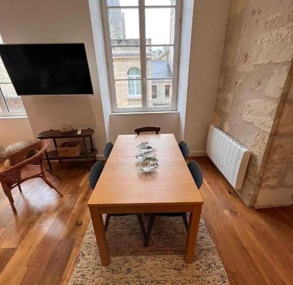 Apartamento 2 Dormitórios, Studios Dans L Hypercentre