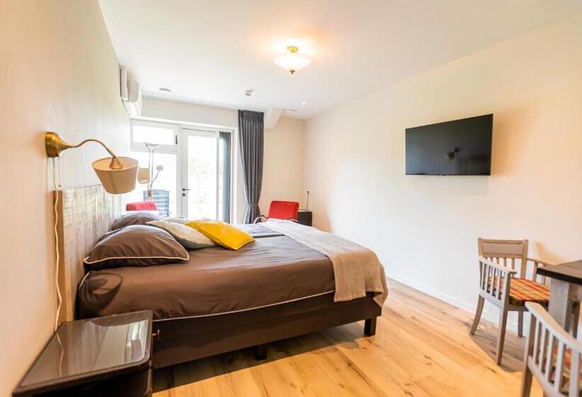 Номер Стандарт, B&b In Ons Straatje