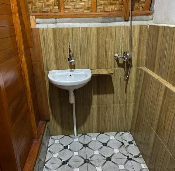 스탠다드 룸 킹사이즈 침대, Batur Bamboo Cabin By Ecommerceloka