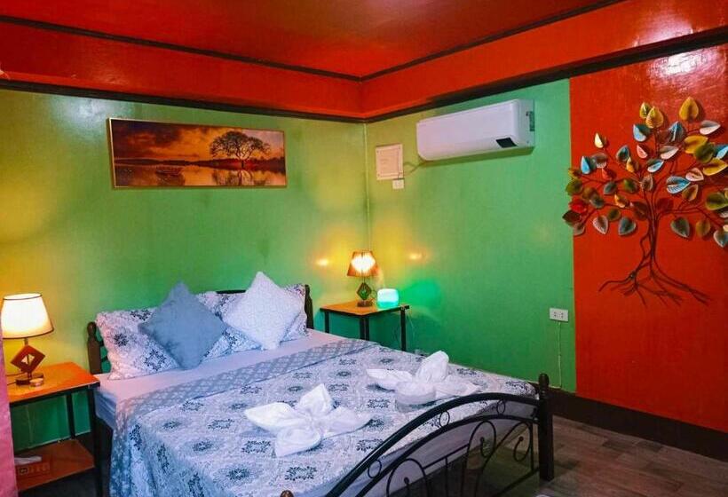 بانگلوی لوکس, Adrianas Place Backpackers Panglao