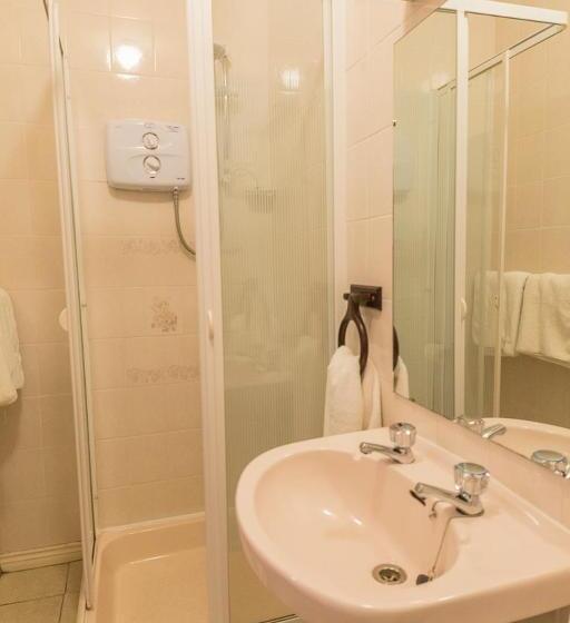 Семейный Номер Deluxe, Dorney S B&b