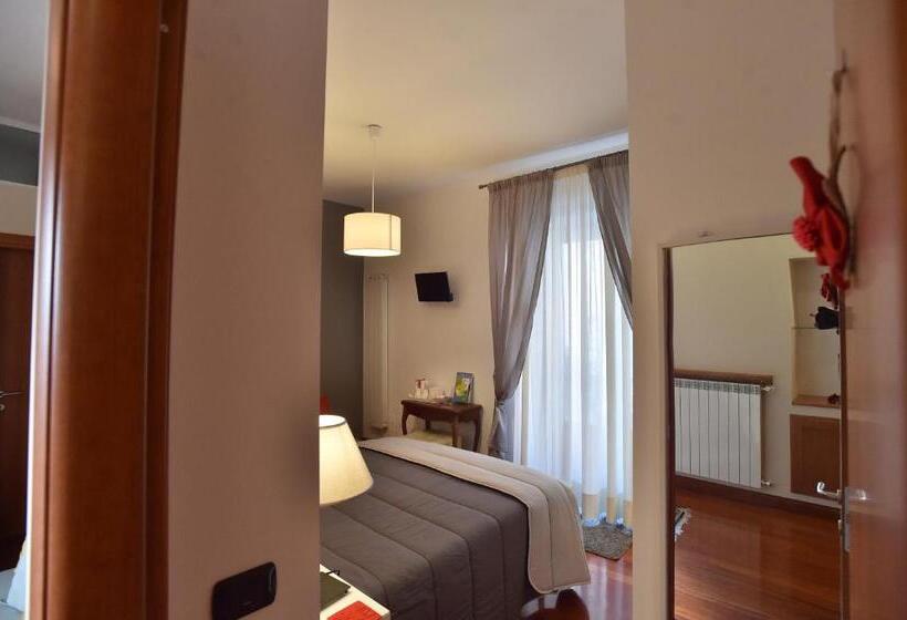اتاق لوکس سه تخته, Residenza D Epoca B&b Celeste