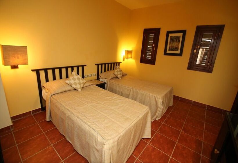 اتاق سوپریور با چشم‌انداز باغ, Tamra Beach Resort