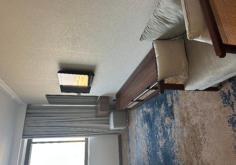 Люкс Superior, Al Hyatt Jeddah Continental