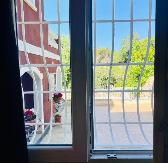 اتاق استاندارد با چشم‌انداز باغ, The Red Farm Relais & Spa