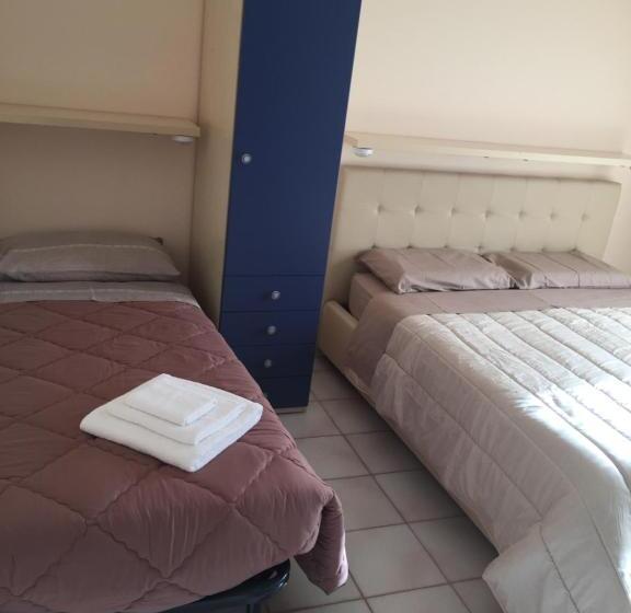 اتاق استاندارد سه نفره, B&b Villa Dei Fiori
