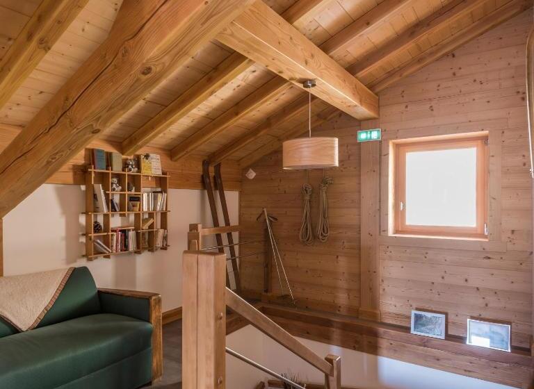 Трехместный Номер Базовый, Chantemerle 1741, Chambres D Hôtes à La Montagne