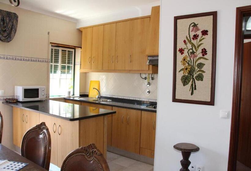 Апартаменты 3 Спальни, Vina S Place