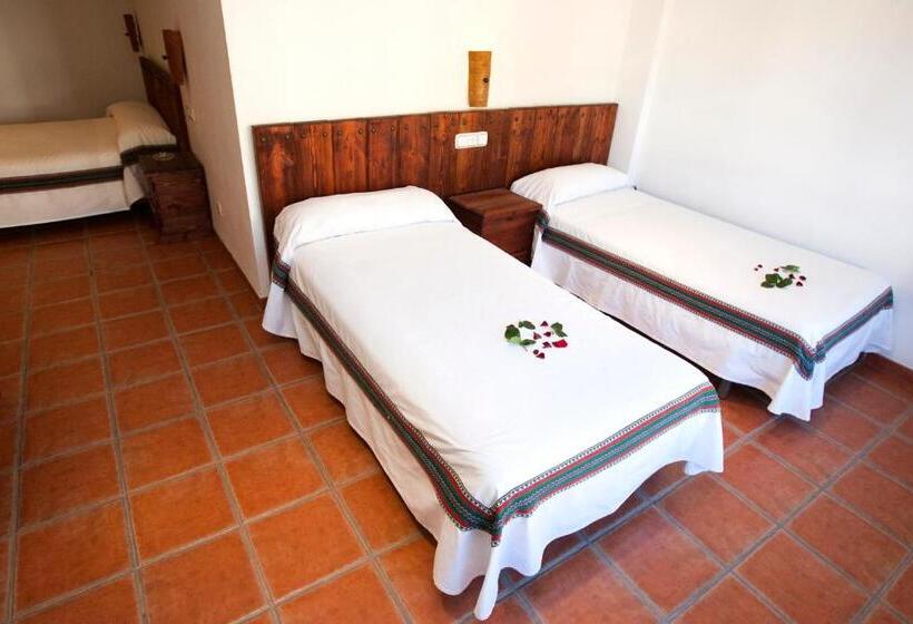 Семейный Номер Вид на Горы, Hostal Mulhacen