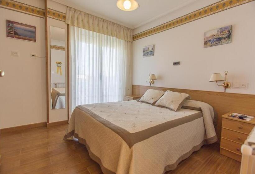 Номер Стандарт, La Casa Del Abuelo