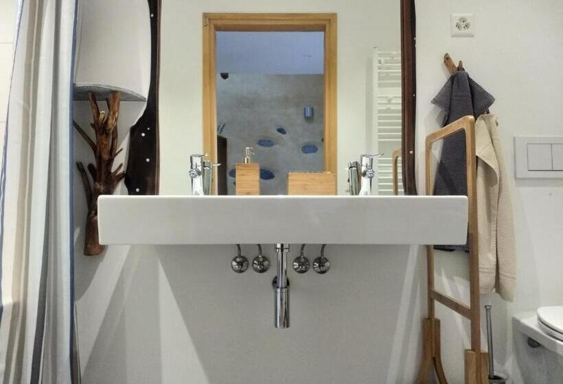 Люкс Семейный 2 Спальни, Guesthouse Castello Del Nucleo