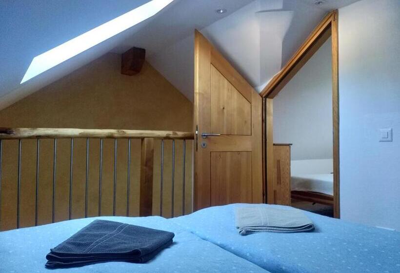 Люкс Семейный 2 Спальни, Guesthouse Castello Del Nucleo