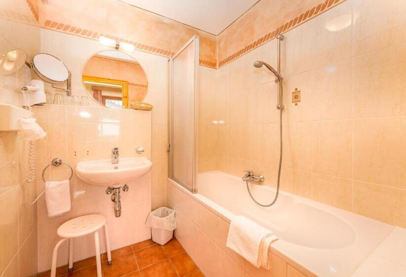 Семейный Номер, Alfaierhof Bergheimat