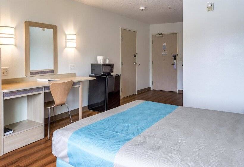 Номер Deluxe, Motel 6 Lincoln City, Or
