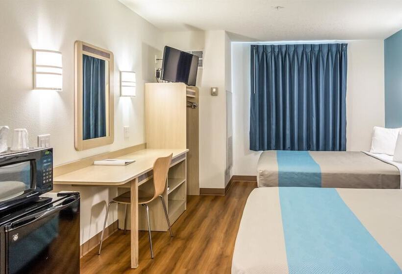 Номер Deluxe Адаптированный для Инвалидов, Motel 6 Lincoln City, Or