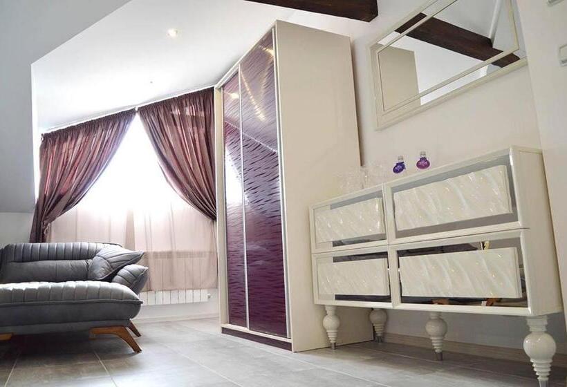 Студио Стандарт Кровать Кинг, Arbanasi Deluxe Villa