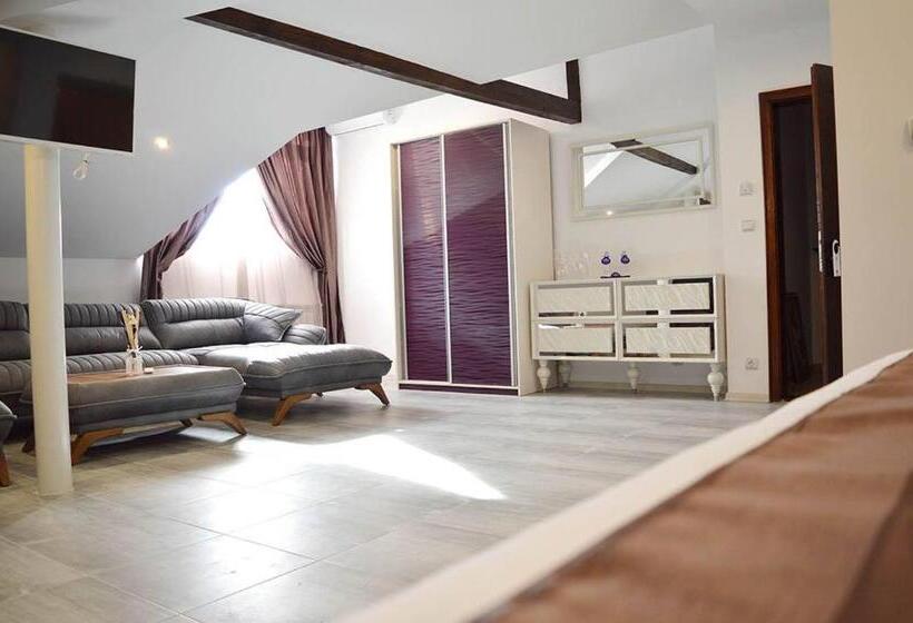 Студио Стандарт Кровать Кинг, Arbanasi Deluxe Villa