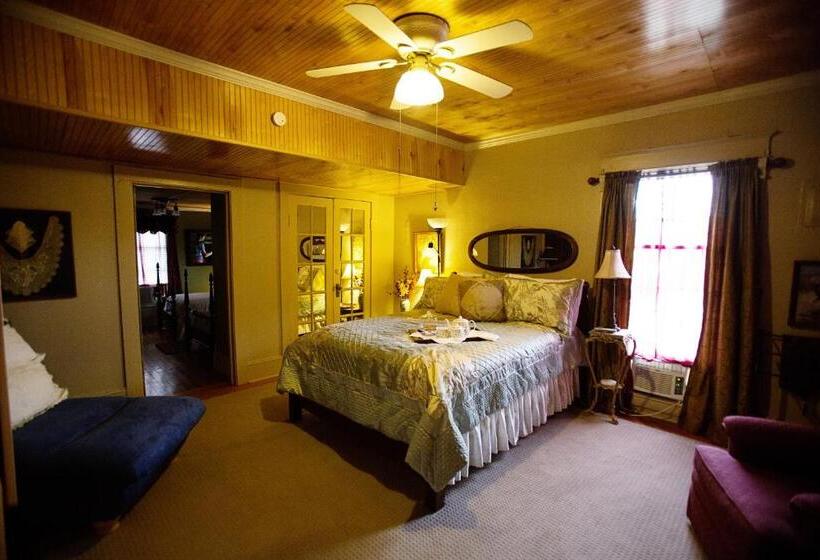 디럭스 룸, Bees B & B