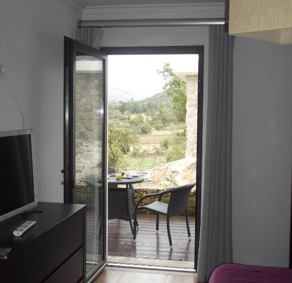 Апартаменты 1 Спальня Вид на Бассейн, Quinta Dos Carvalhais   Serra Da Estrela
