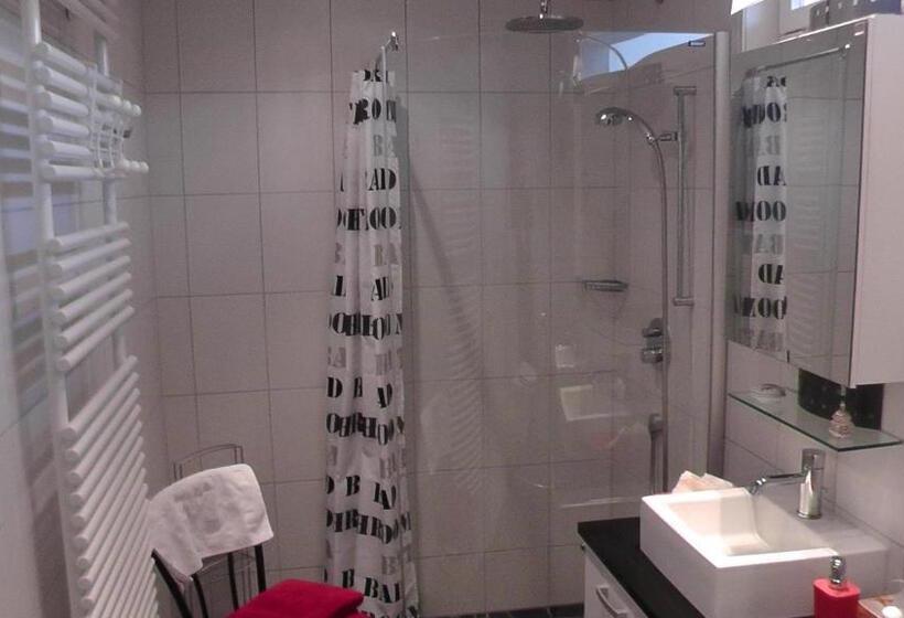 Standard room with outdoor bath, Les Petites Chambres De La Bleue Maison